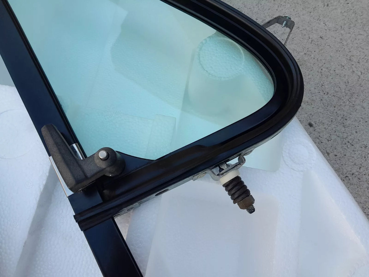 1975-1991 Ford E-SERIES Econoline Van OE Vent Wing Window Glass (PAIR)