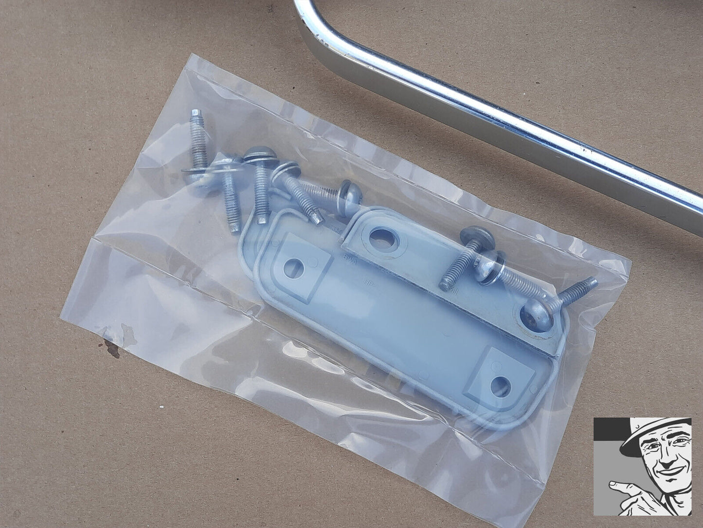 1980-1996 Ford F150 Bronco OE Swing Lock Side View Mirrors with Upper Mount Style Bracket (PAIR)