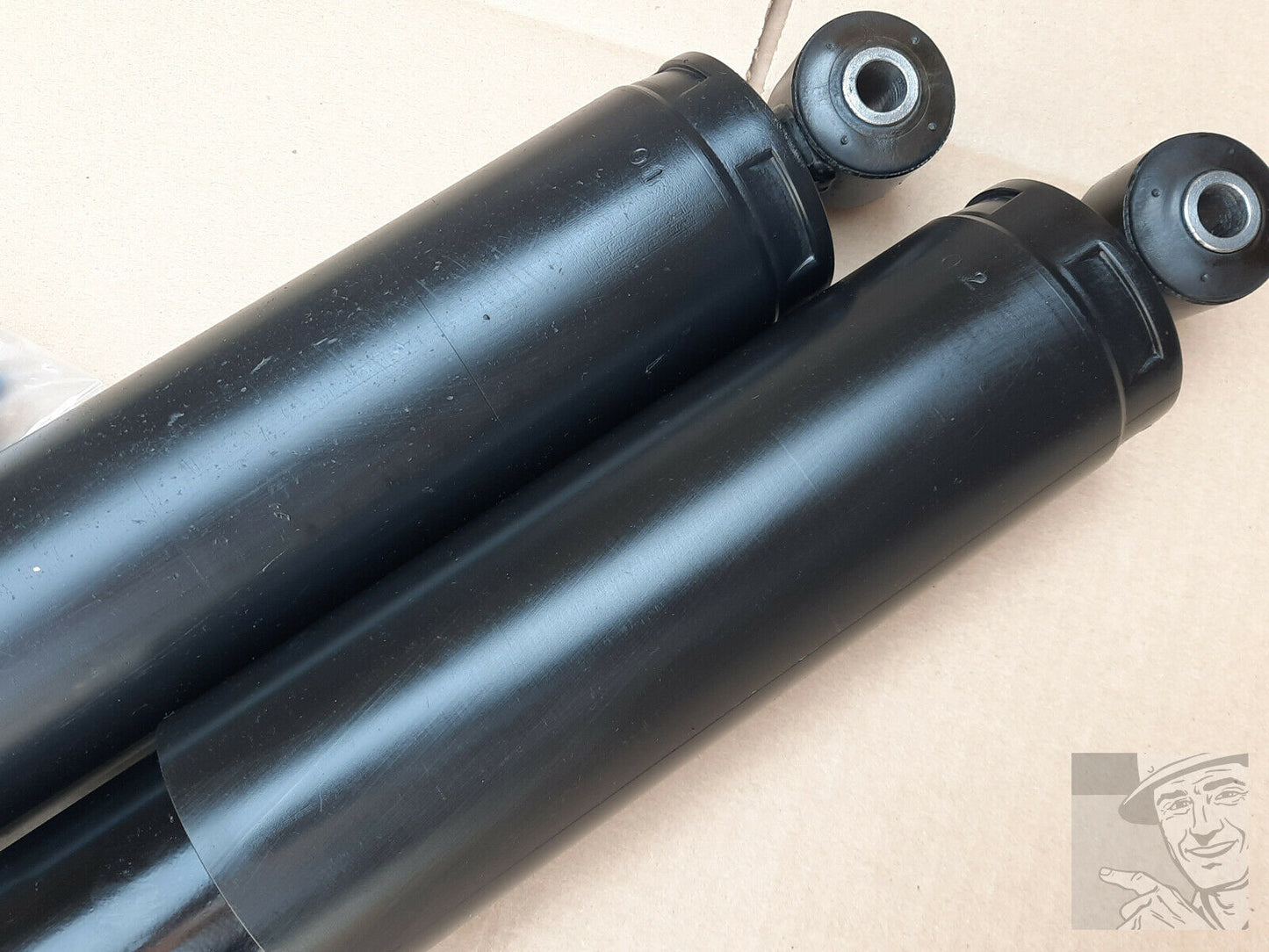 Original Equipment (OE) self-leveling rear shocks for 2000 2001 2002 2003 2004 2005 2006 Chevrolet Suburban 4WD and GMC YukonXL 4WD with ZW7 Premium Smooth Ride Suspension. SACHS Part Number TZ8 15756794