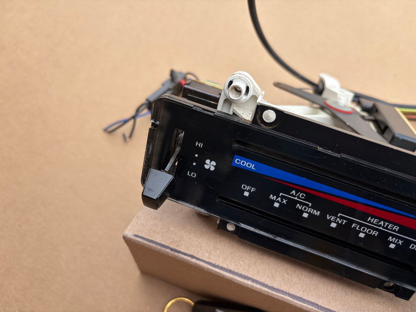80-86 Ford F150 F250 F350 Bronco XLT OE Climate Control AC Heater Dual Tank