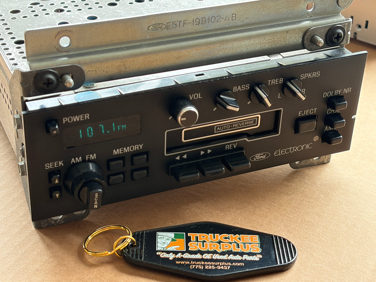80-86 Ford F150 F250 F350 Bronco XLT OE Cassette Stereo Head Unit