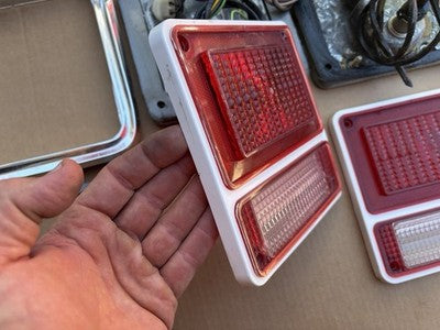71-95 Chevrolet G10 G20 Van GMC Vandura Tail Light Kit With Trim (EARLY STYLE)