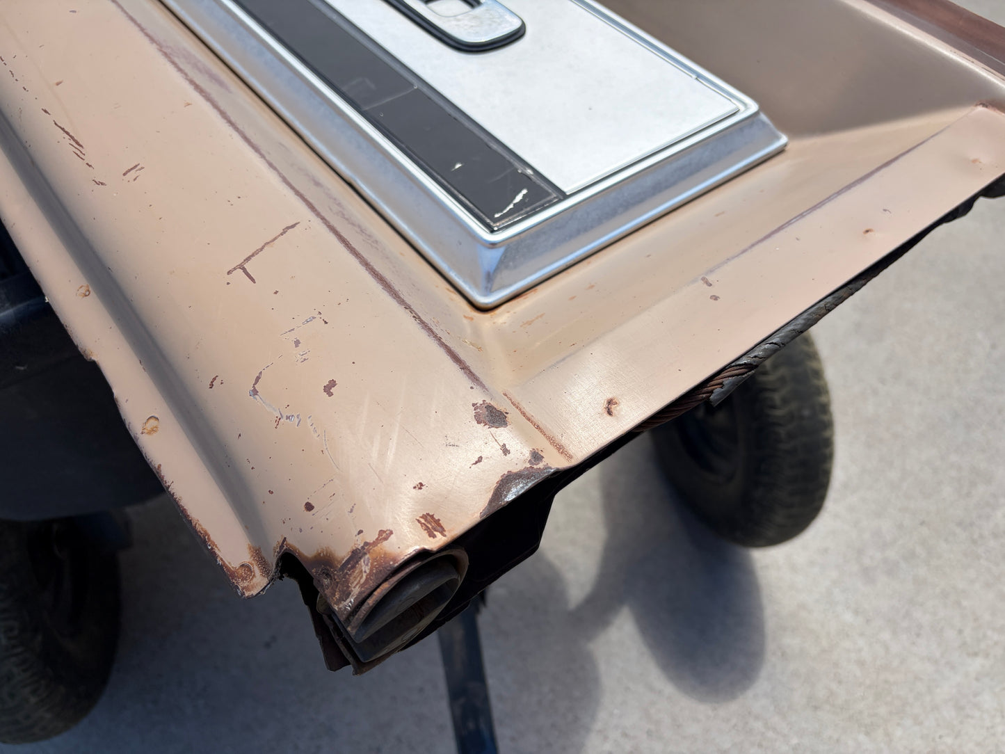 80-86 F-Series BULLNOSE Tailgate with Finish Panel