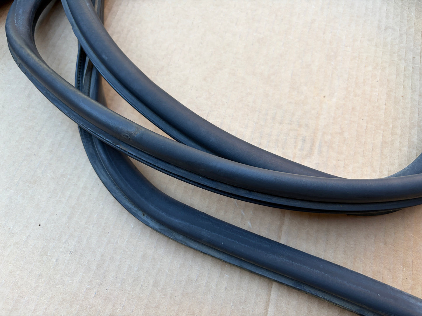 80-86 Ford F150 F250 Regular Cab OE Door Seals (EXCELLENT)