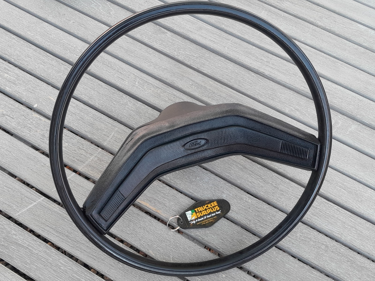 80-86 Ford F150 F250 F350 Bronco OE Steering Wheel (THIN RIM)