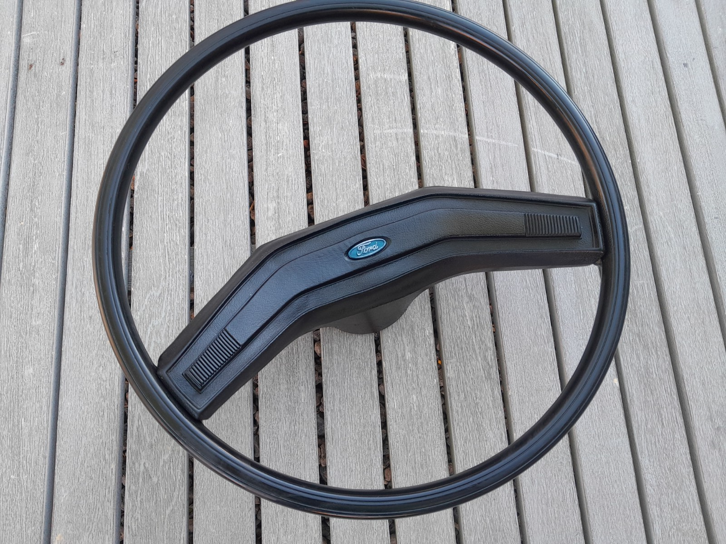 80-86 Ford F150 F250 F350 Bronco OE Steering Wheel (THIN RIM, BLUE MEDALLION)