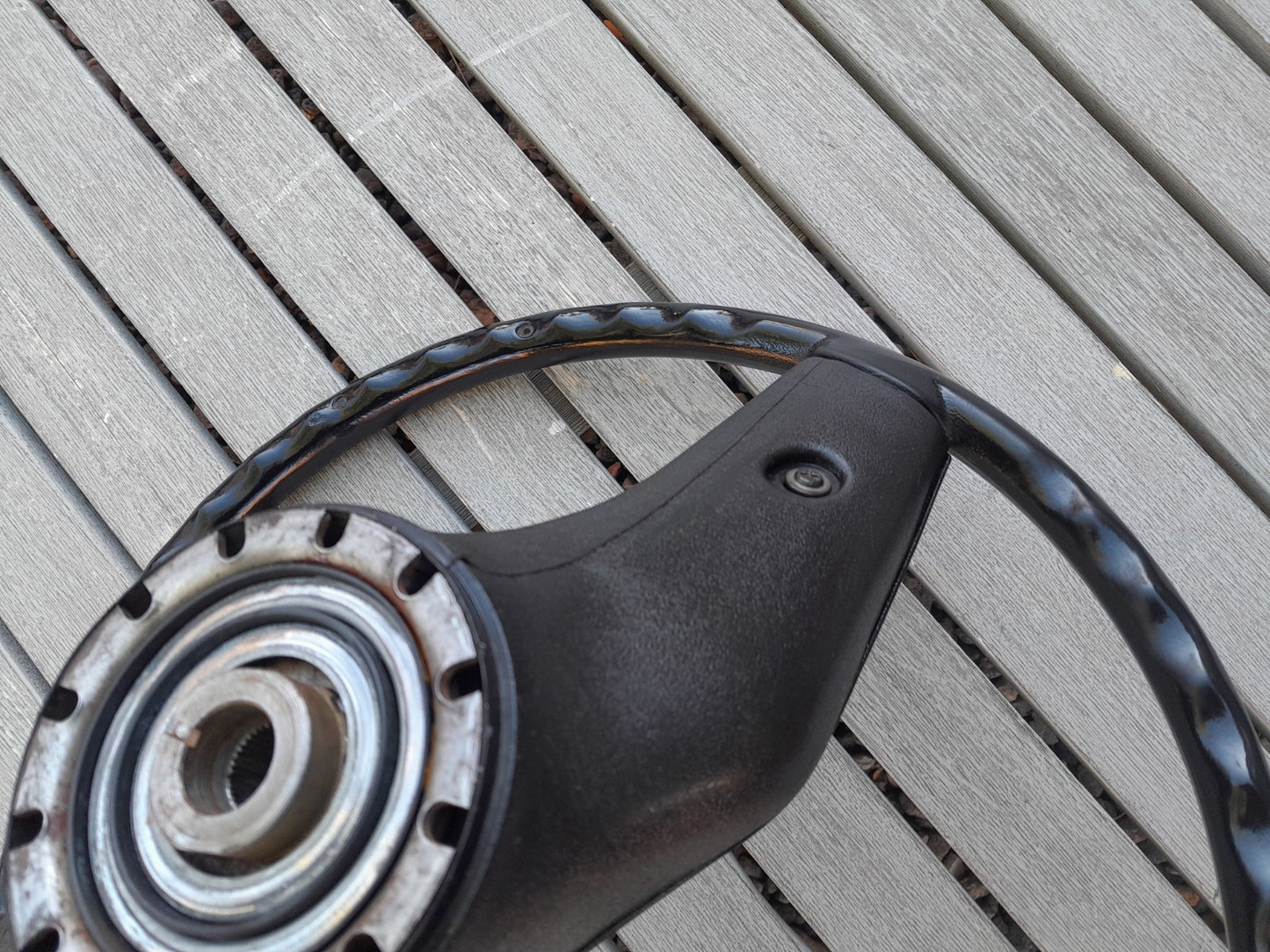 80-86 Ford F150 F250 F350 Bronco OE Steering Wheel (THIN RIM, BLUE MEDALLION)