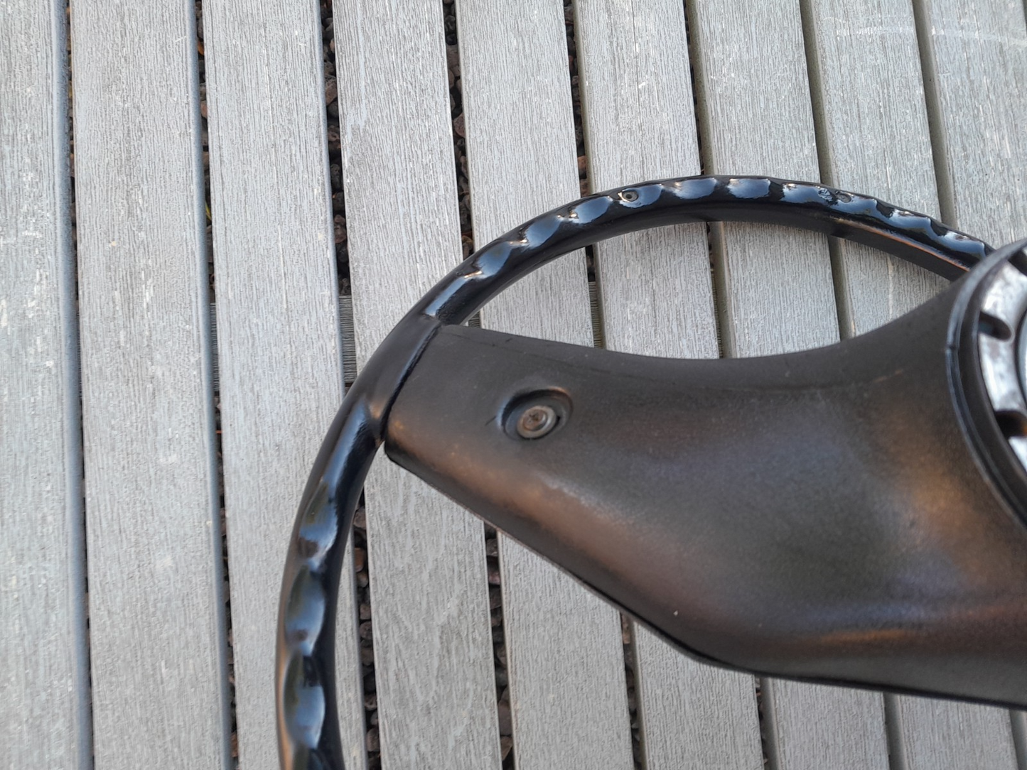 80-86 Ford F150 F250 F350 Bronco OE Steering Wheel (THIN RIM, BLUE MEDALLION)