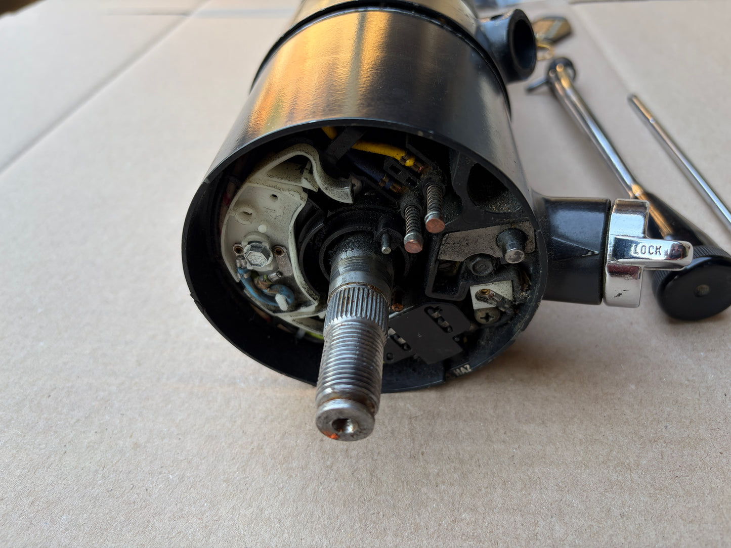80-86 Ford F150 F250 F350 Bronco Tilt Steering Column Automatic (NO KEY)