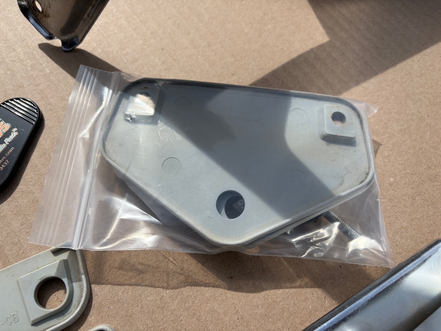 1980-1986 Ford F-SERIES BULLNOSE 6-HOLE SWING LOCK OE Side View Mirrors