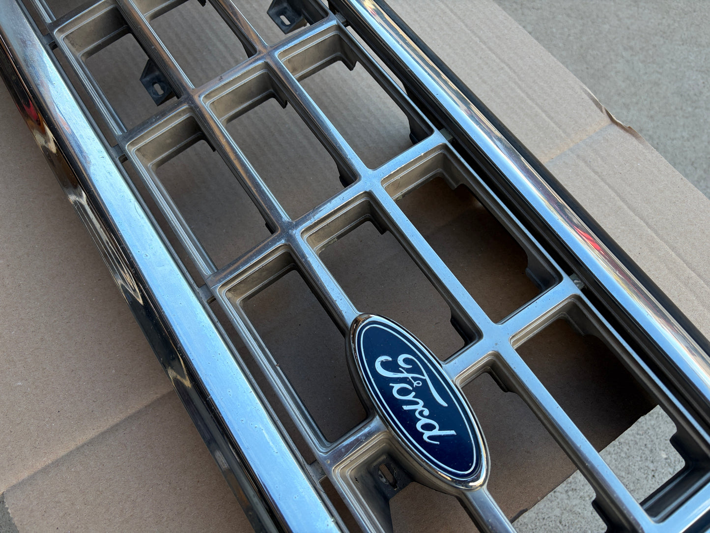 83-88 Ford Ranger OE Grill