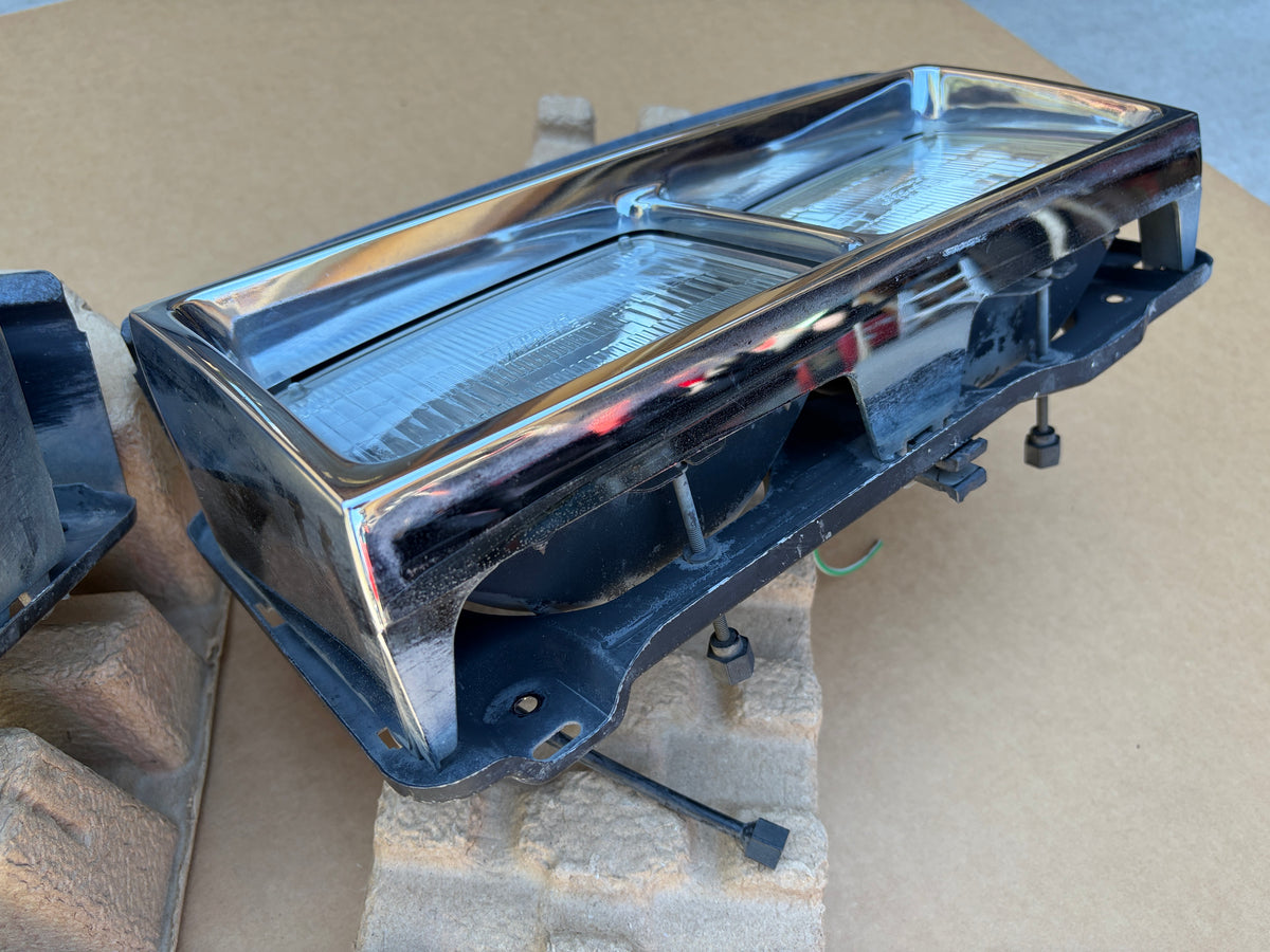 Volvo 740 760 Quad North American Headlights (PAIR)