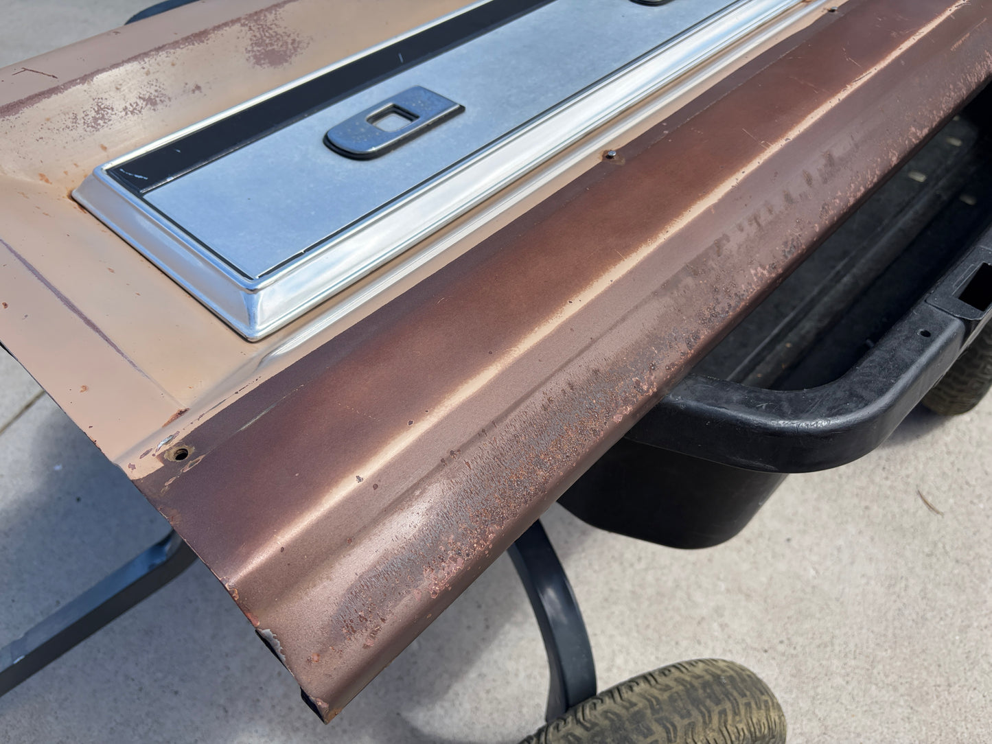 80-86 F-Series BULLNOSE Tailgate with Finish Panel