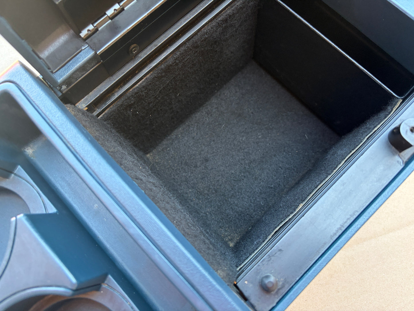 88-94 Chevrolet GMC Truck Center Console Silverado Sierra Suburban BLUE (A+)