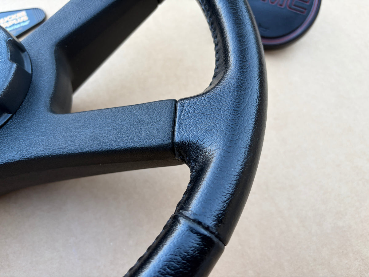 1988-1994 Chevrolet GMC Truck Suburban Blazer Steering Wheel LEATHER (ULTRA RARE) 17999237