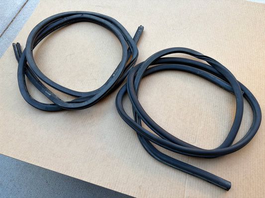 80-86 Ford F150 F250 Regular Cab OE Door Seals (EXCELLENT)