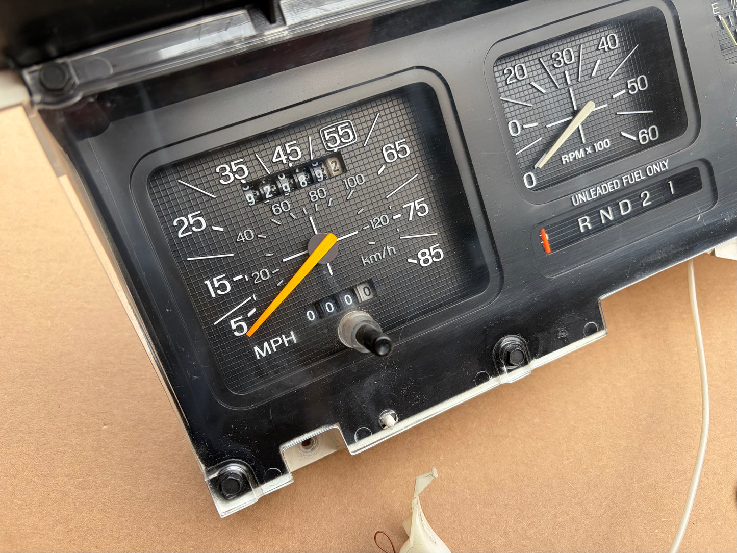 80-86 Ford F150 F250 F350 Bronco Instrument Cluster (93K)