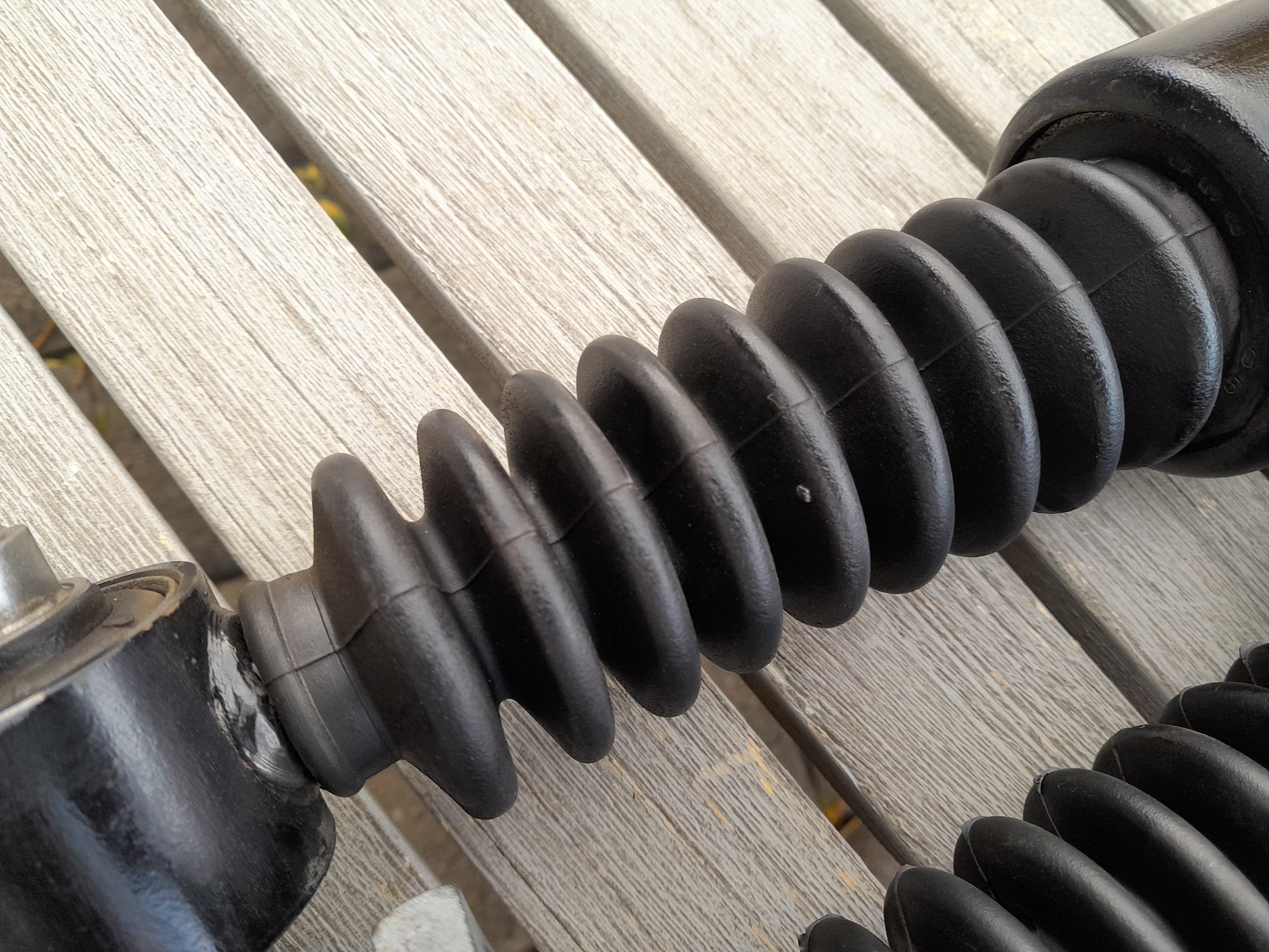 1998-2000 Volvo V70 XC70 Rear Shock Absorbers PAIR Sachs Nivomat