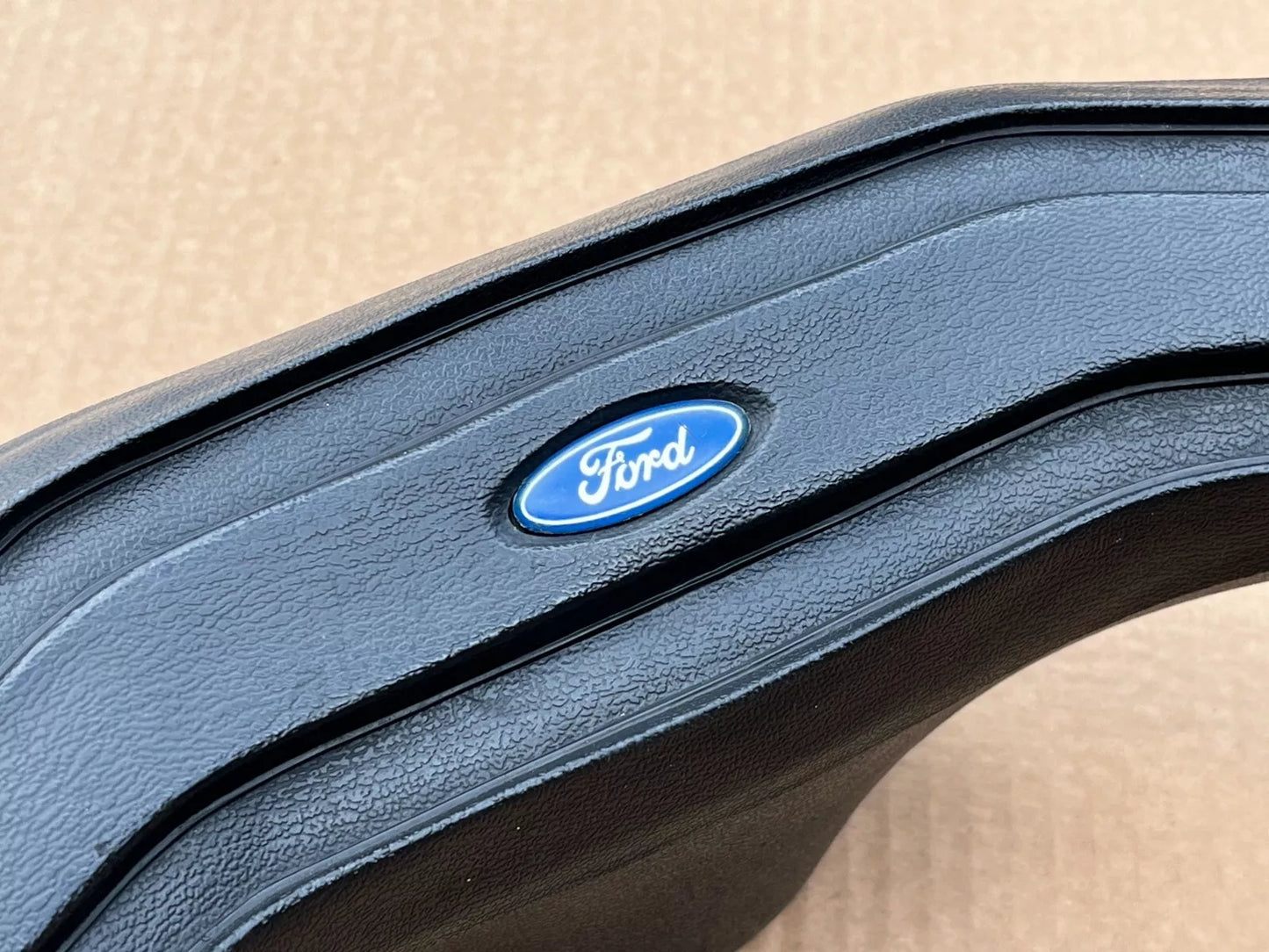 1980-1986 Ford F150 F250 F350 Bronco OE Steering Wheel (THIN RIM, BLUE MEDALLION) D5AW-3D758