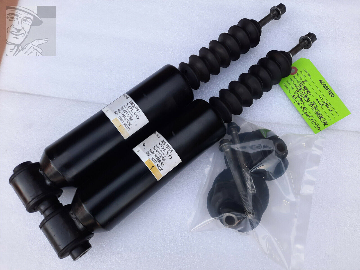 Original Equipment (OE) self-leveling rear shocks for 2003 2004 2005 2006 2007 2008 2009 2010 2011 2012 2013 Volvo XC90 with Self-Leveling Rear Suspension. SACHS 30639791. Equivalent to SACHS  30683451.